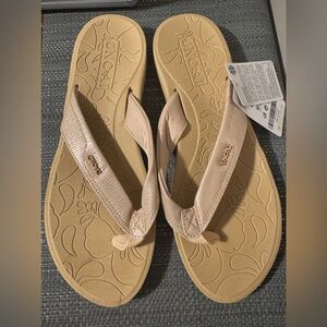 ONCAI Women’s Flip Flops Sandals Shoes Shimmery Tan Brown Size 10